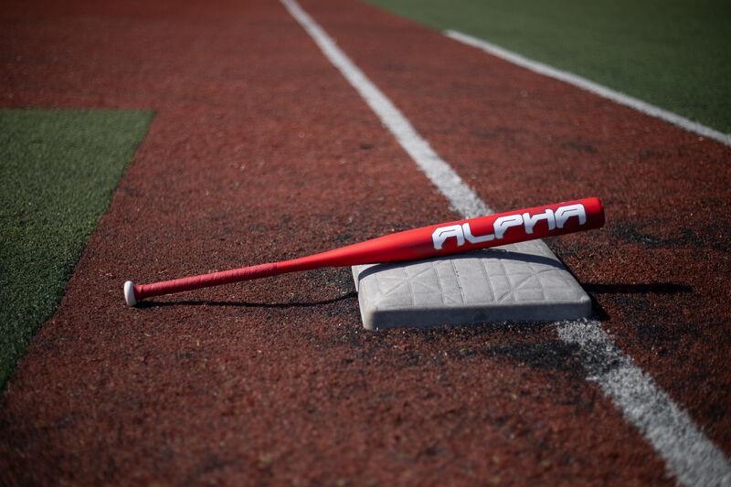 2025 Easton Alpha 1-Piece Balanced USSSA Slowpitch Softball Bat - ESU5AL1B – Product View | Smash It Sports | composite, usss