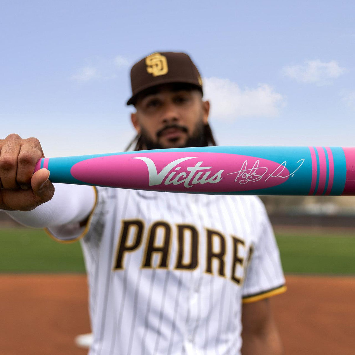 2025 Victus Vibe Pro-Crayon -8 USSSA Baseball Bat - VSBVIB8C ā Product View | Smash It Sports | alloy, usssa, balanced