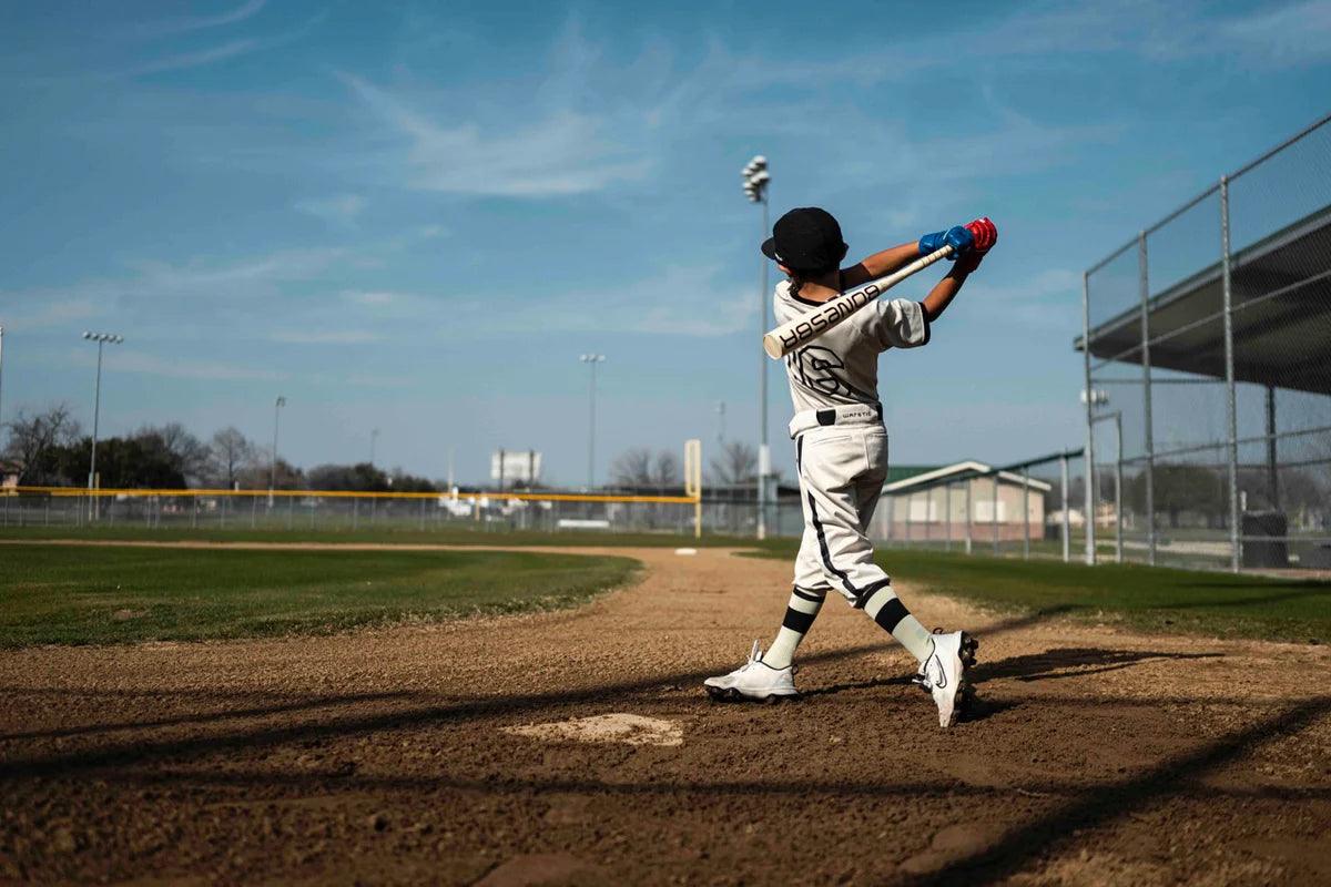 2025 Warstic Bonesaber Metal USA Baseball Bat -11 – Product View | Smash It Sports | composite, alloy, loaded