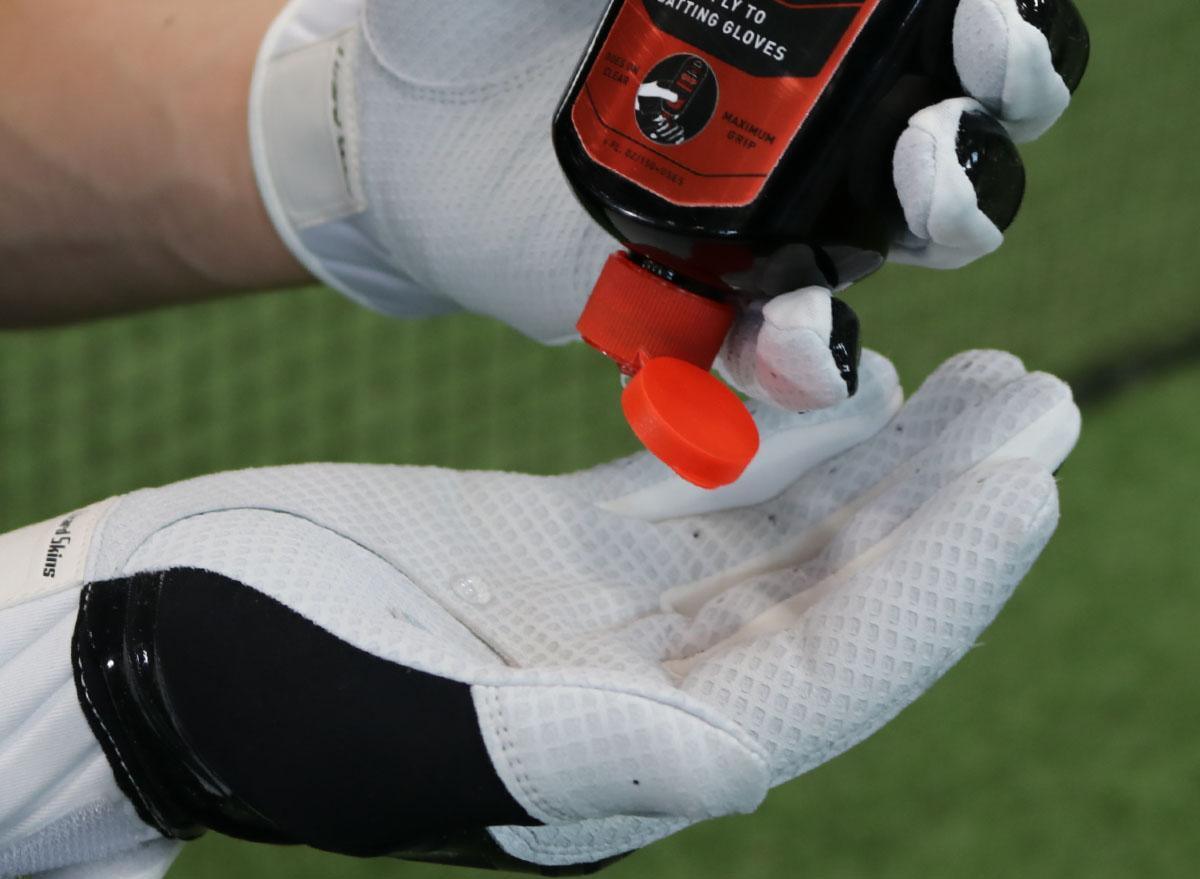 Lizard Skins 6 oz. Grip Boost Bottle – Product View | Smash It Sports