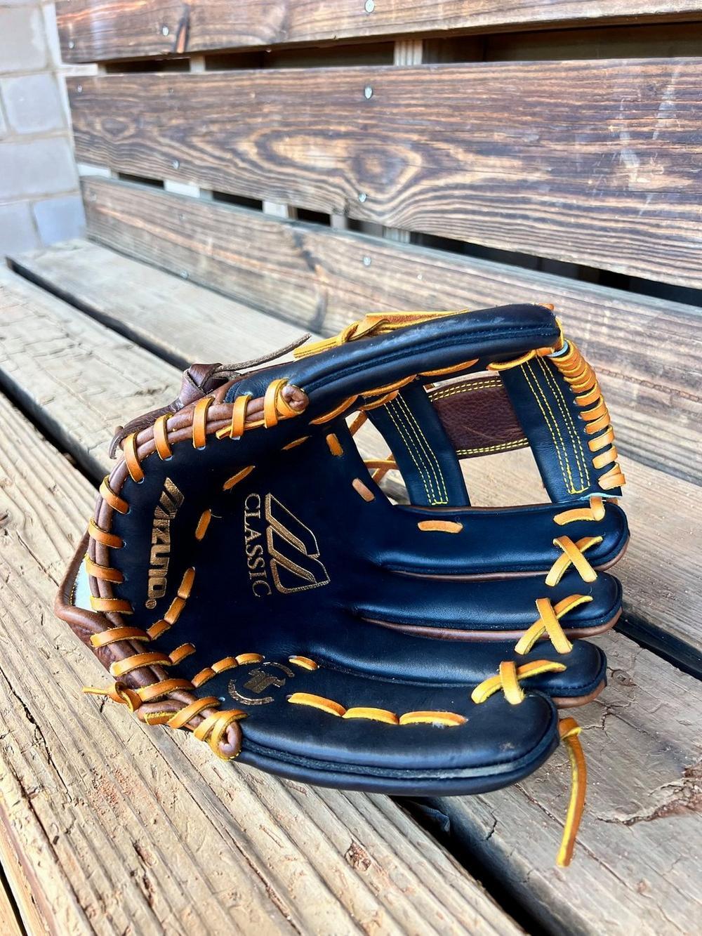 Mizuno Chipper Jones MCL-5001 Classic Pro '99 11.75" Baseball Fielding Glove – Product View | Smash It Sports | leather, stee