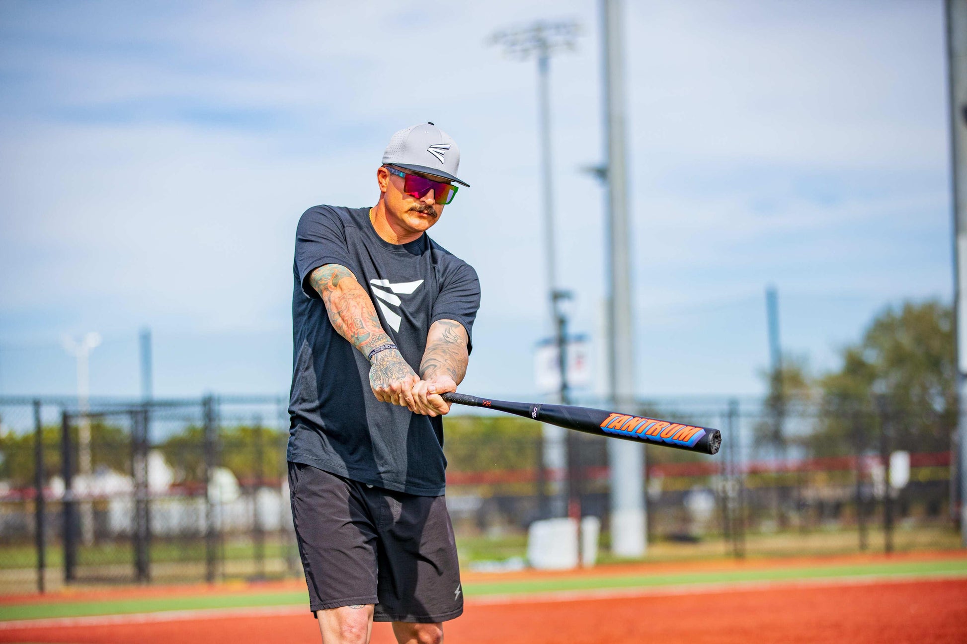 2025 Easton Tantrum 12.5" 2-Piece Motherload USSSA Slowpitch Softball Bat - ESU5TNTX – Product View | Smash It Sports | usssa
