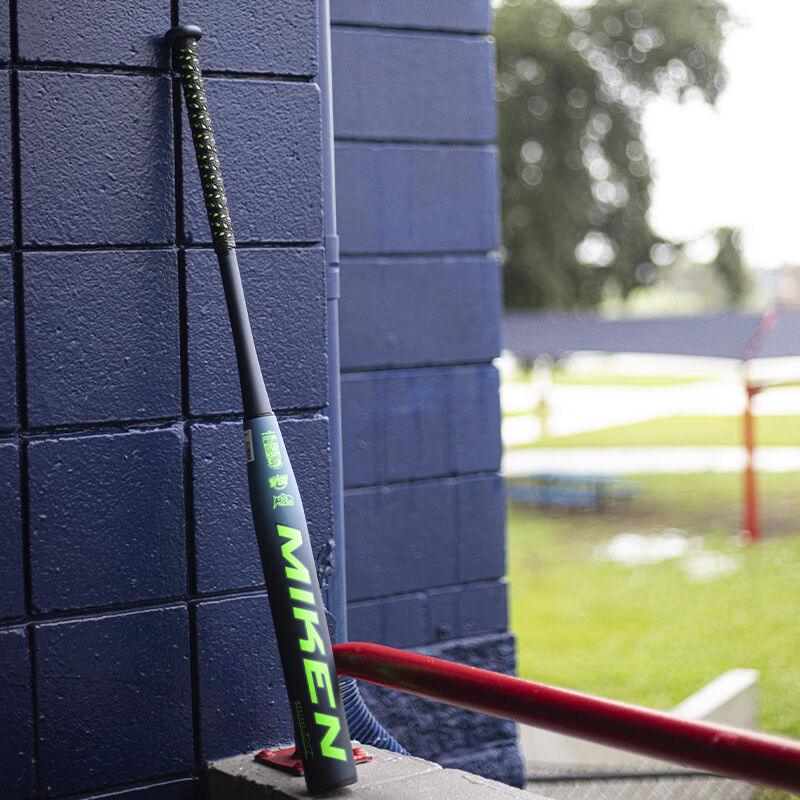 2025 Miken KP23 Maxload 2-Piece USSSA Slowpitch Softball Bat - MSU5KPL – Product View | Smash It Sports | composite, usssa, t