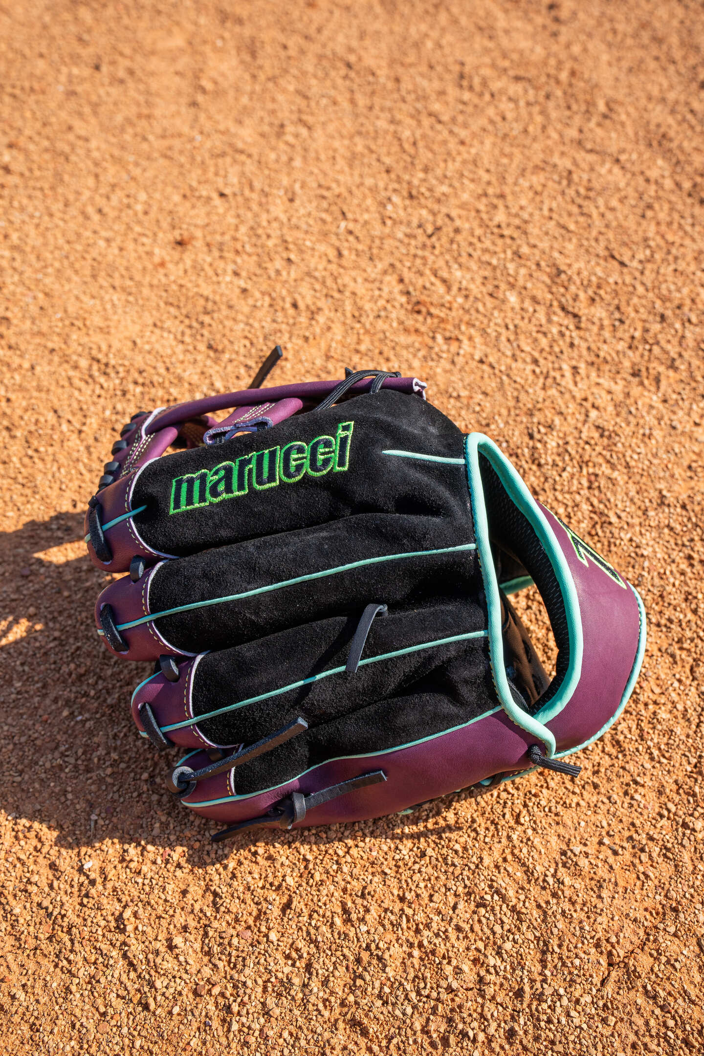Marucci Capitol+ C Type SE23 11.5" Baseball Fielding Glove – Product View | Smash It Sports | leather, cowhide, kip