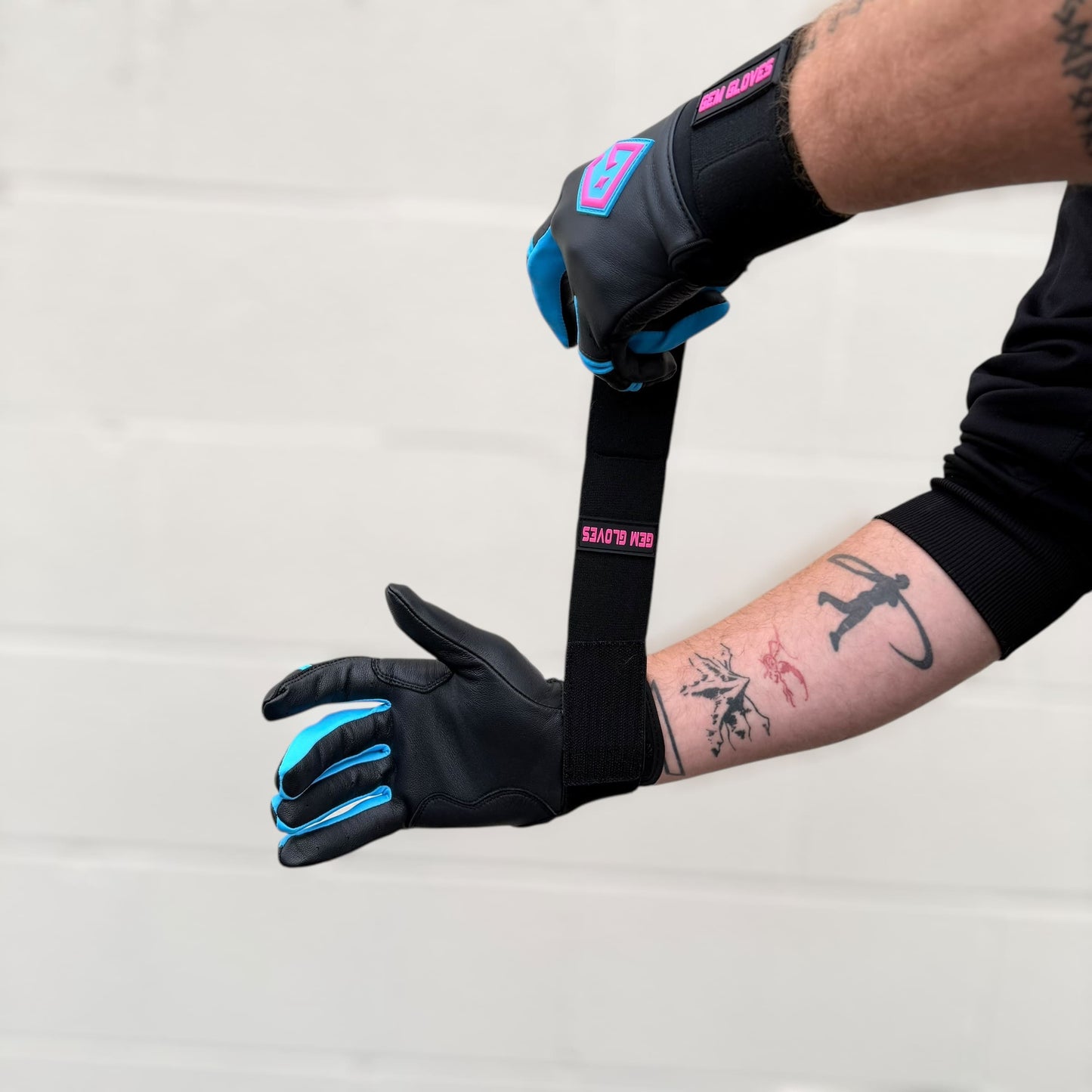 Gem Glove Prospector Long Cuff Batting Glove - Black/White