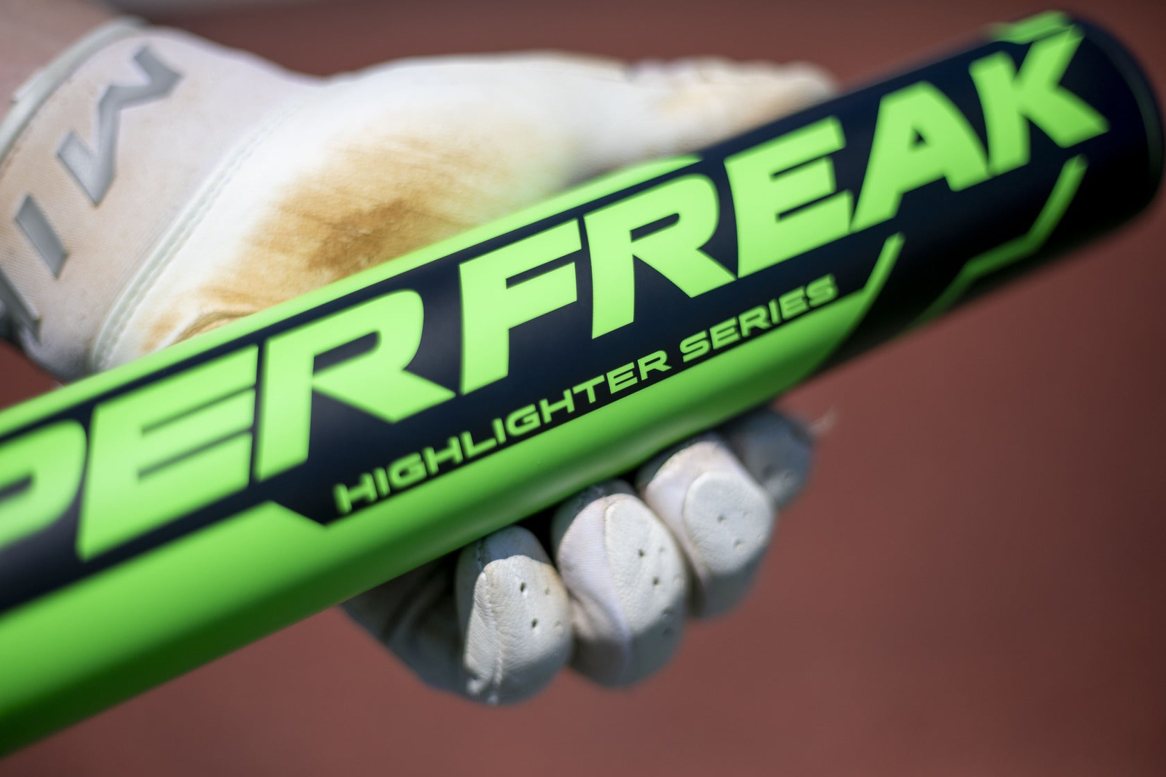 2026 Miken Super Freak Highlighter Supermax USSSA Slowpitch Softball Bat - MSU6SFHX – Product View | Smash It Sports | ash, c