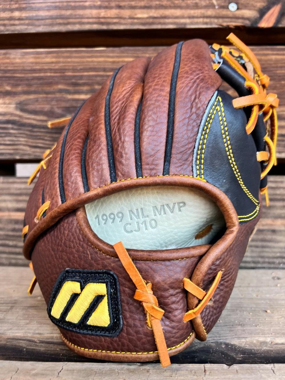 Mizuno Chipper Jones MCL-5001 Classic Pro '99 11.75" Baseball Fielding Glove – Product View | Smash It Sports | leather, stee